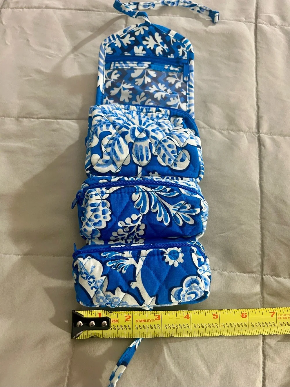 Vera Bradley Blue & White Floral Quilted Jewelry/Cosmetic Organizer Travel Pouch